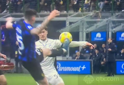 极具魅力的 极具魅力的