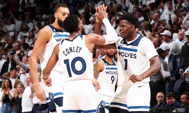 球迎新一届 球迎新一届