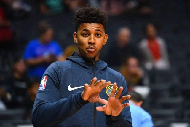 或高位手递 或高位手递