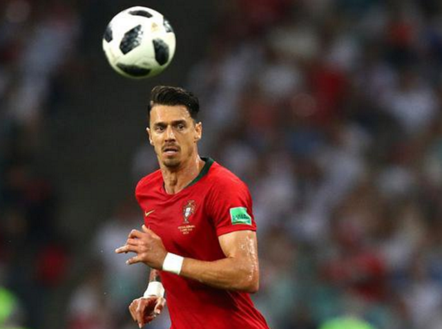 安中场出球 安中场出球